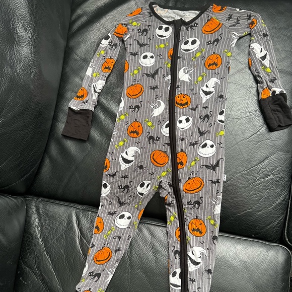 Little Sleepies Nightmare before Christmas 2t - Picture 1 of 2